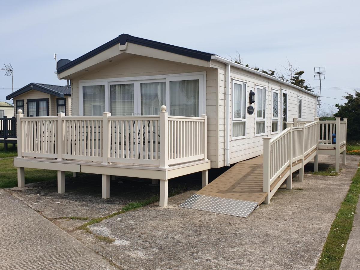Privately Owned Stunning Caravan Seawick Holiday Park St Osyth Jaywick Sands Екстер'єр фото