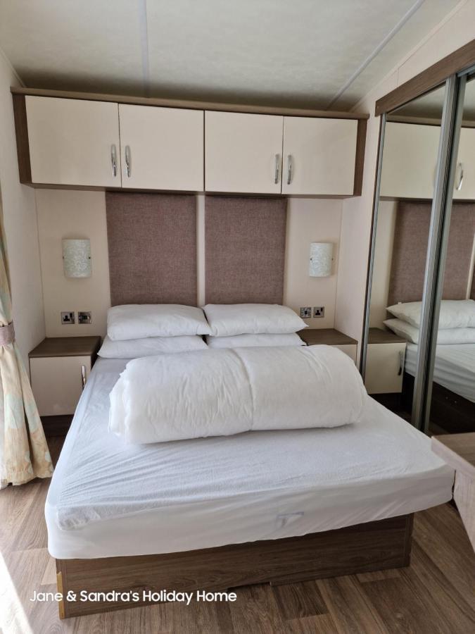 Privately Owned Stunning Caravan Seawick Holiday Park St Osyth Jaywick Sands Екстер'єр фото