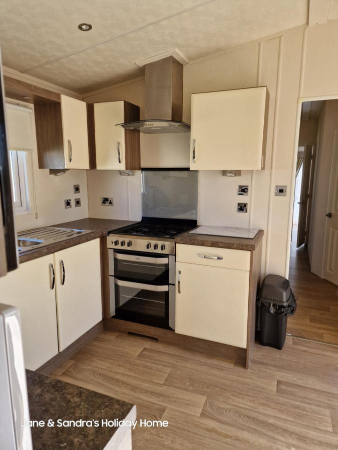 Privately Owned Stunning Caravan Seawick Holiday Park St Osyth Jaywick Sands Екстер'єр фото